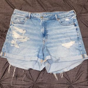 American Eagle mom jean shorts